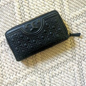 Tory burch Fleming zip continental long wallet